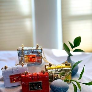 ONLY GOLD LEFT .. everything else SOLD ❗️❗️❗️Mini CROSSBAG!!!